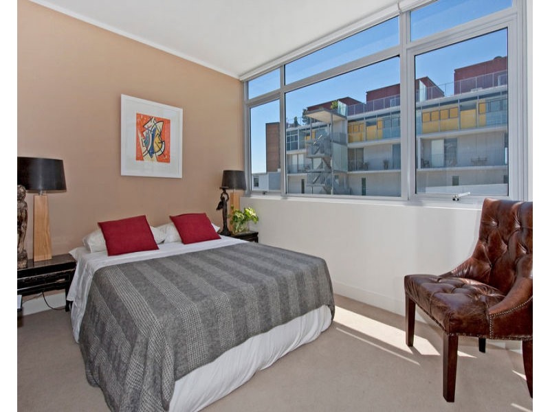 511/12 Danks Street, Waterloo NSW 2017