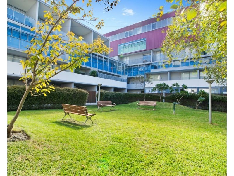 511/12 Danks Street, Waterloo NSW 2017