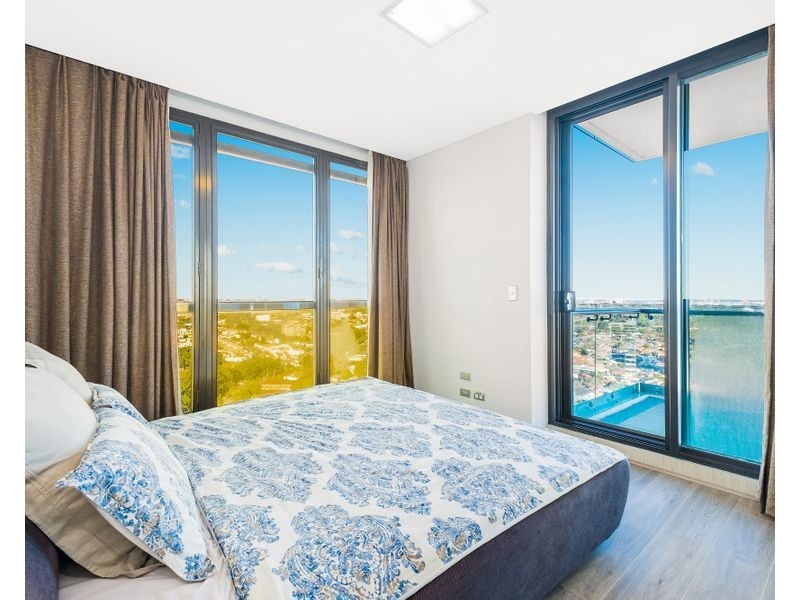 2415/20 Gadigal Avenue, Zetland NSW 2017