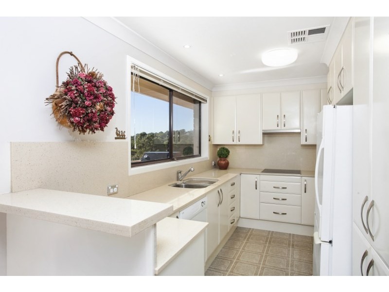 2/17 Binya Place, Como NSW 2226