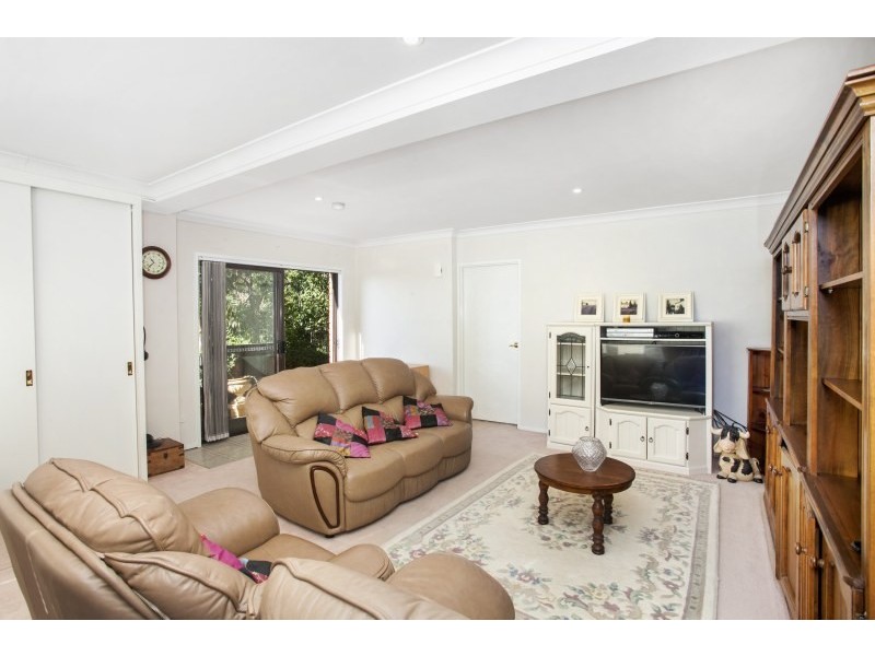 2/17 Binya Place, Como NSW 2226