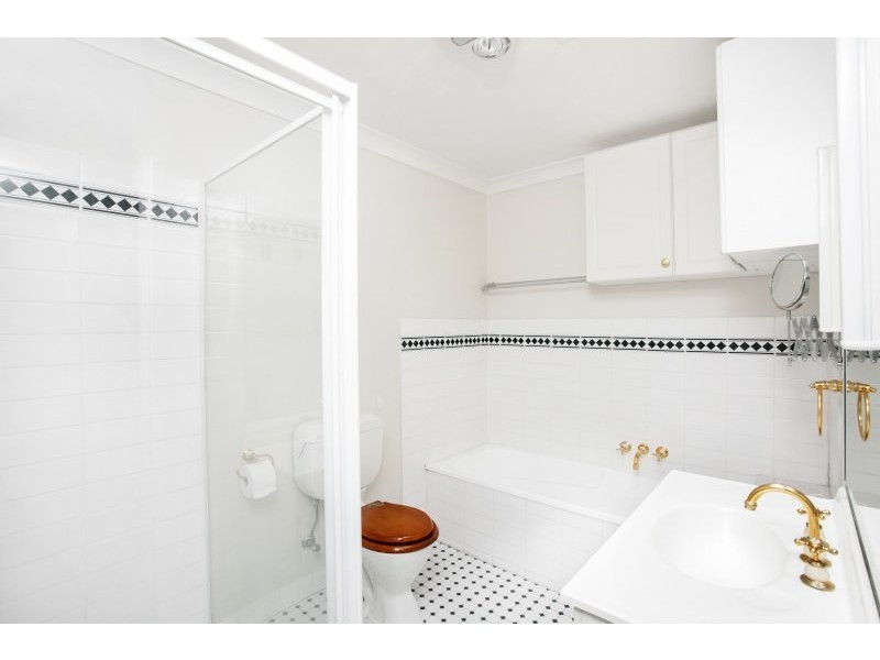 2/17 Binya Place, Como NSW 2226