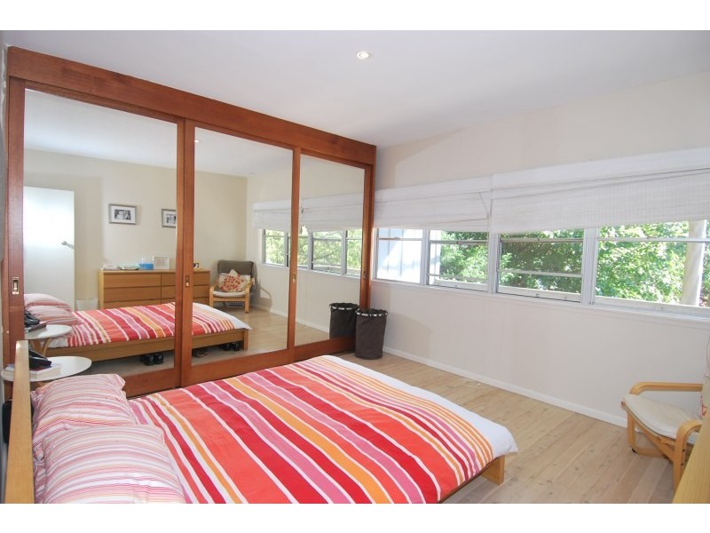 12 Ortona Parade, Como NSW 2226