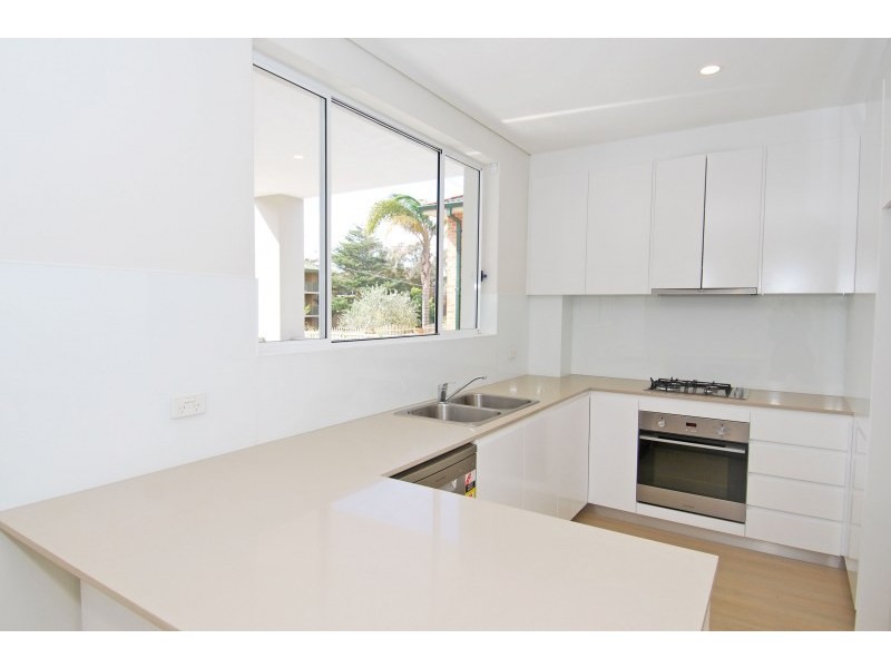 1/64-66 Flora Street, Kirrawee NSW 2232