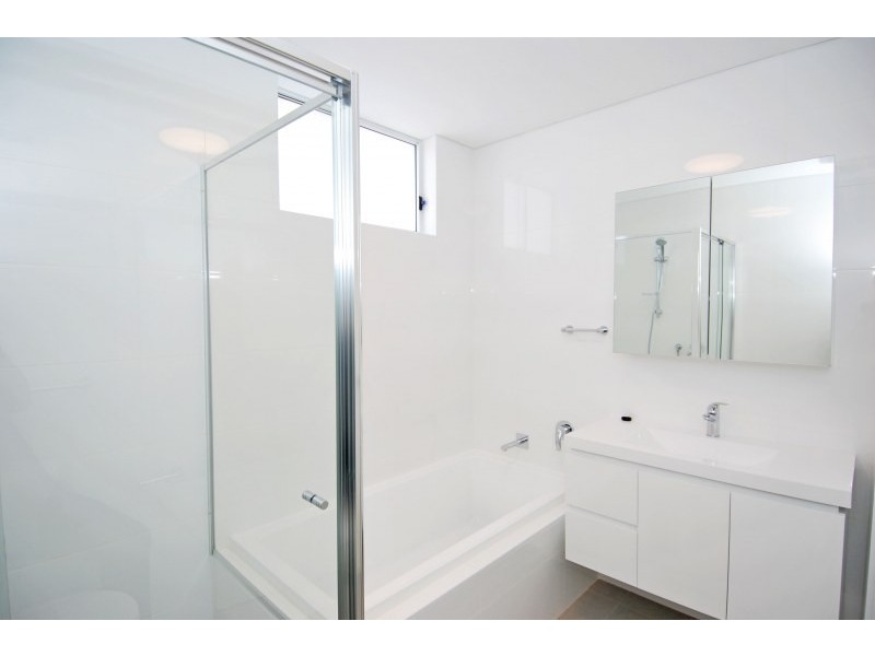 1/64-66 Flora Street, Kirrawee NSW 2232