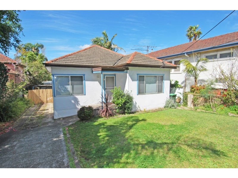 44 Toronto Parade, Jannali NSW 2226