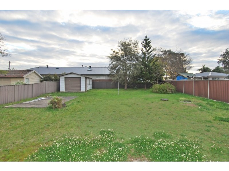 77 Loftus Avenue, Loftus NSW 2232