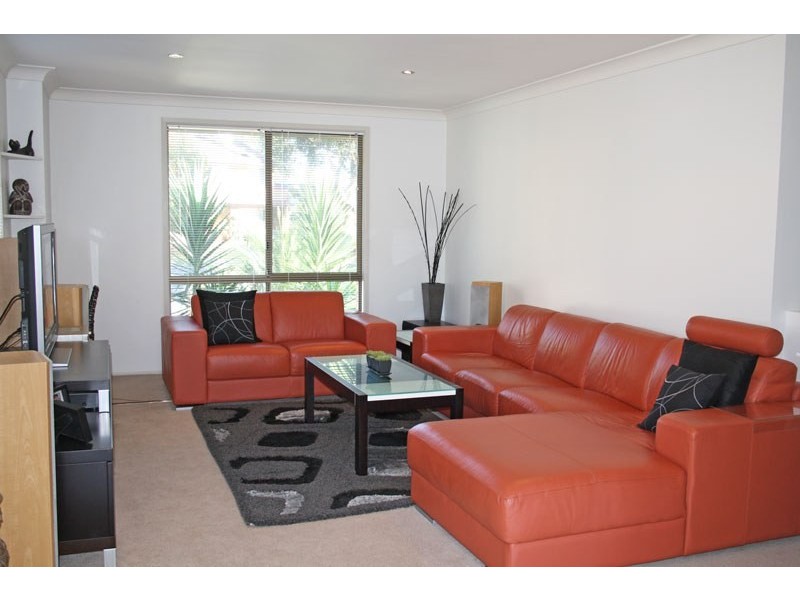 20 Peebles Avenue, Kirrawee NSW 2232