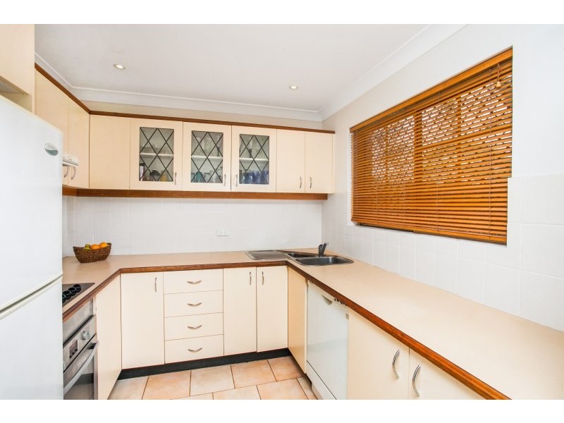 1/96-98 Toronto Parade, Sutherland NSW 2232