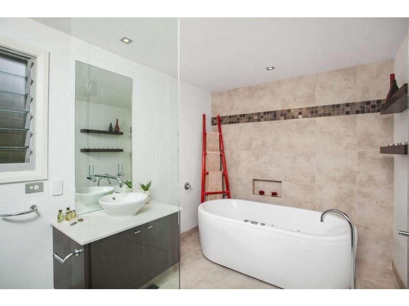 4 Tyler Place, Bonnet Bay NSW 2226