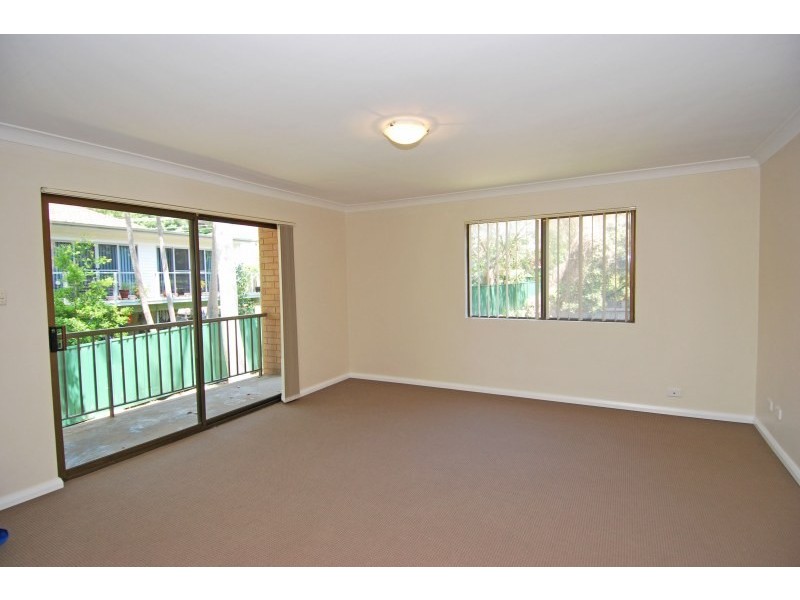10/8-12 Railway Crescent, Jannali NSW 2226