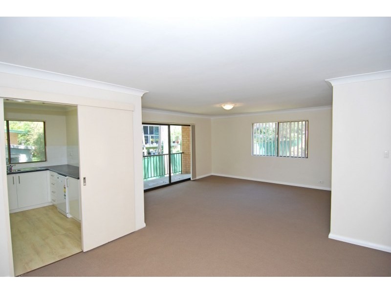 10/8-12 Railway Crescent, Jannali NSW 2226