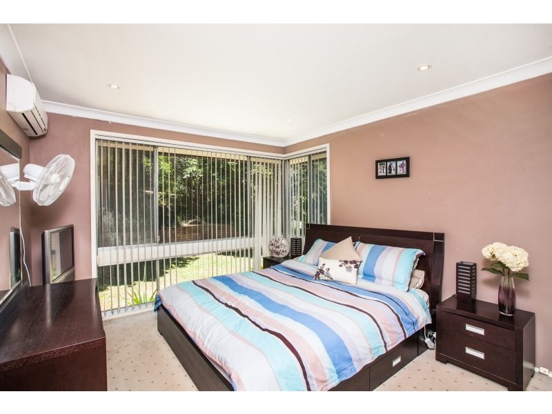 6 Mendos Place, Engadine NSW 2233