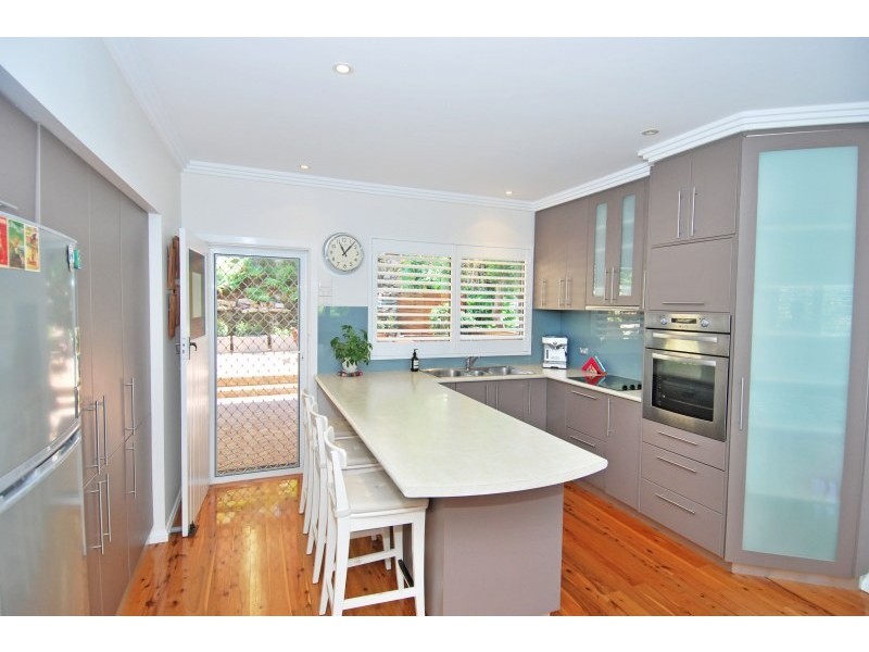 5 Inelgah Road, Como NSW 2226