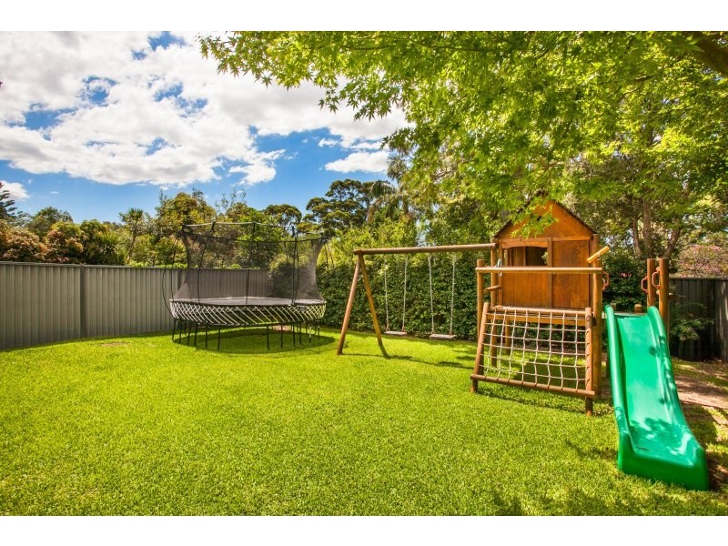 37 Wollun Street, Como NSW 2226