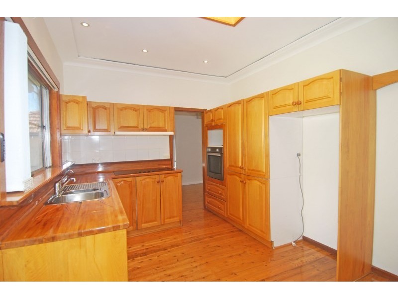 12 Fourth Avenue, Loftus NSW 2232