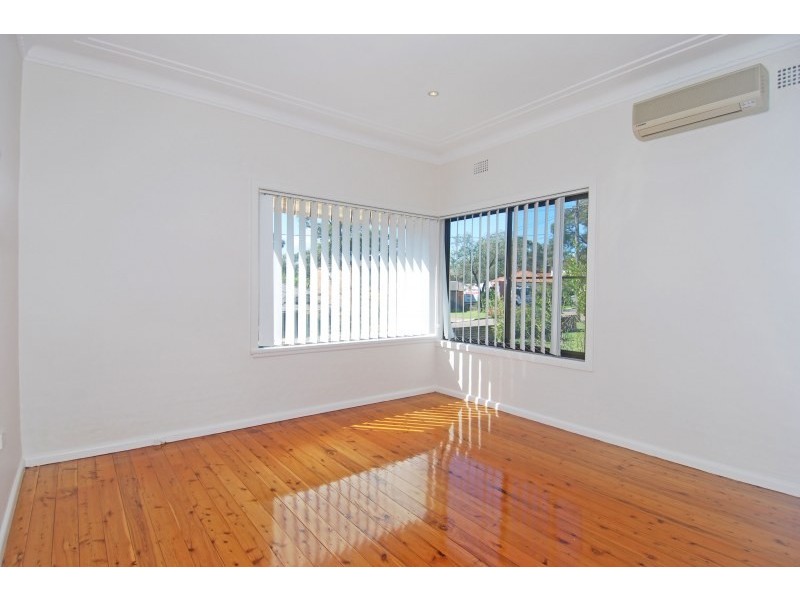 12 Fourth Avenue, Loftus NSW 2232