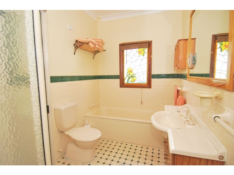 13 Thorp Road, Woronora NSW 2232