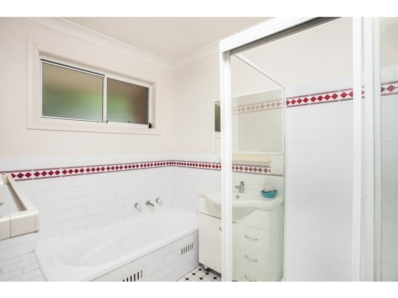 2/7a Binya Place, Como NSW 2226