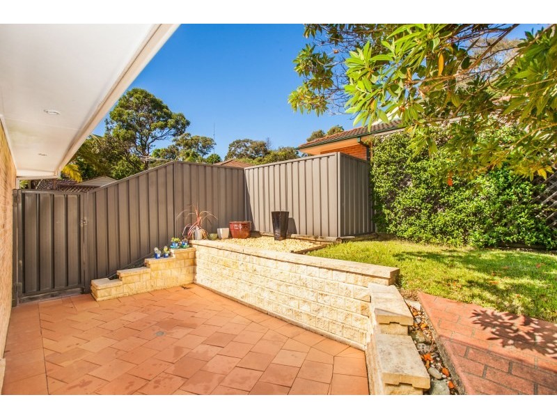 2/7a Binya Place, Como NSW 2226