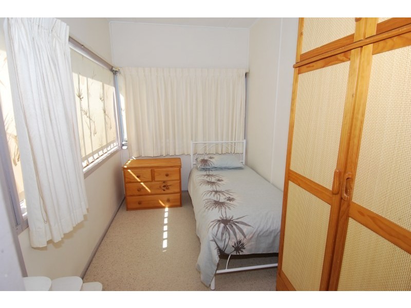 8 Ninth Avenue North, Loftus NSW 2232