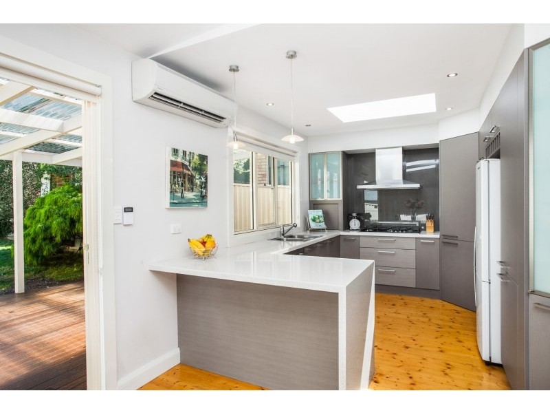 34 Warraba Street, Como NSW 2226