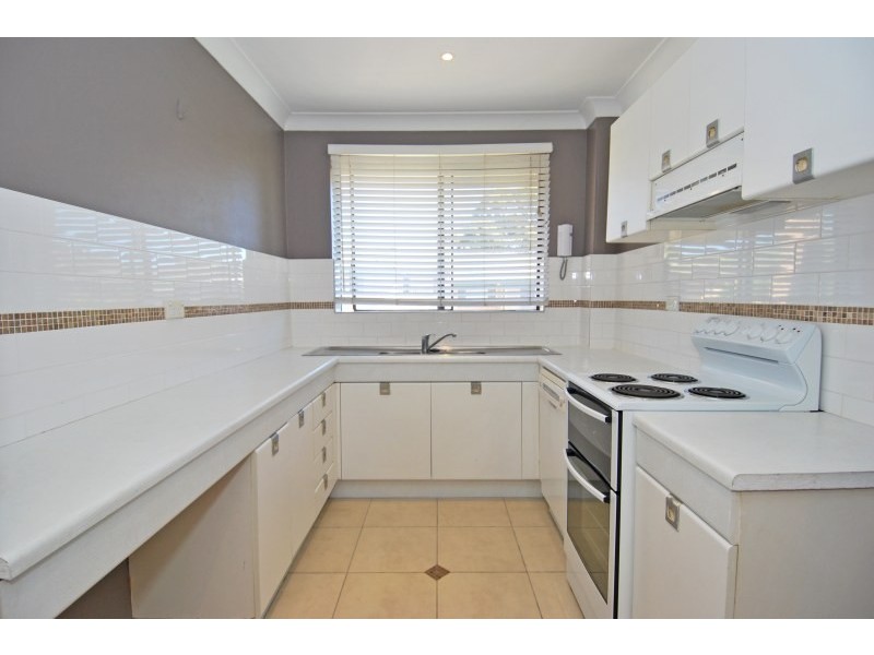12/131 Oak Road (access from Flora Street), Kirrawee NSW 2232