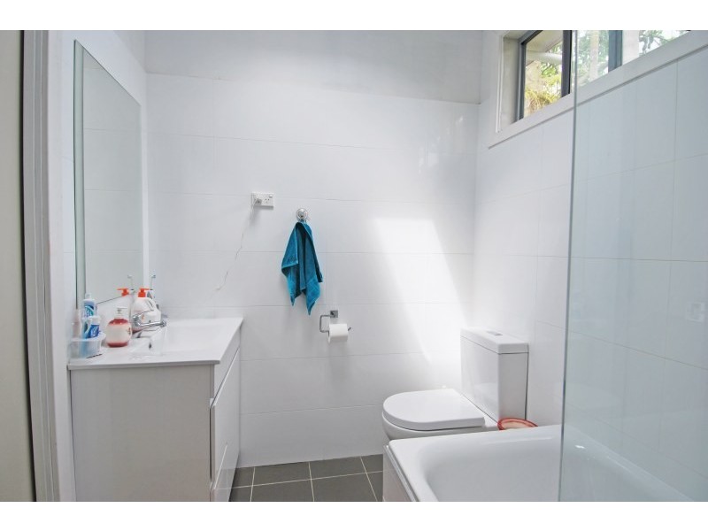 8A Fifth Avenue, Jannali NSW 2226