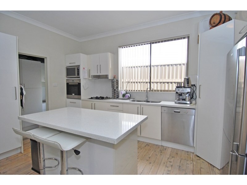 34 Linden Street, Sutherland NSW 2232