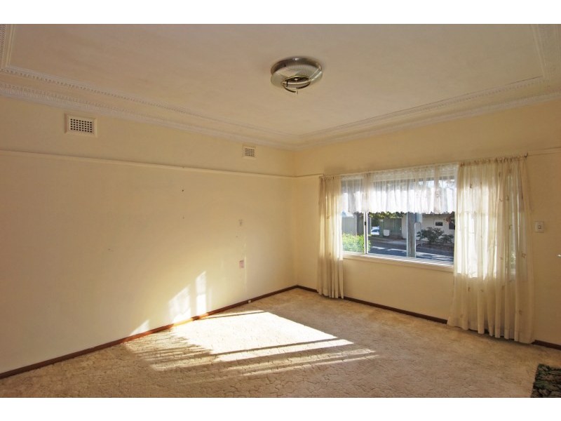 2 Roberts Street, Jannali NSW 2226