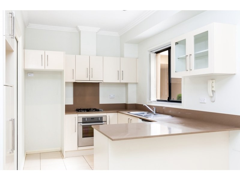 3/8-12 Taylor Close, Miranda NSW 2228