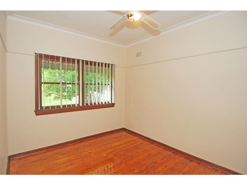 4 Rossford Avenue, Jannali NSW 2226