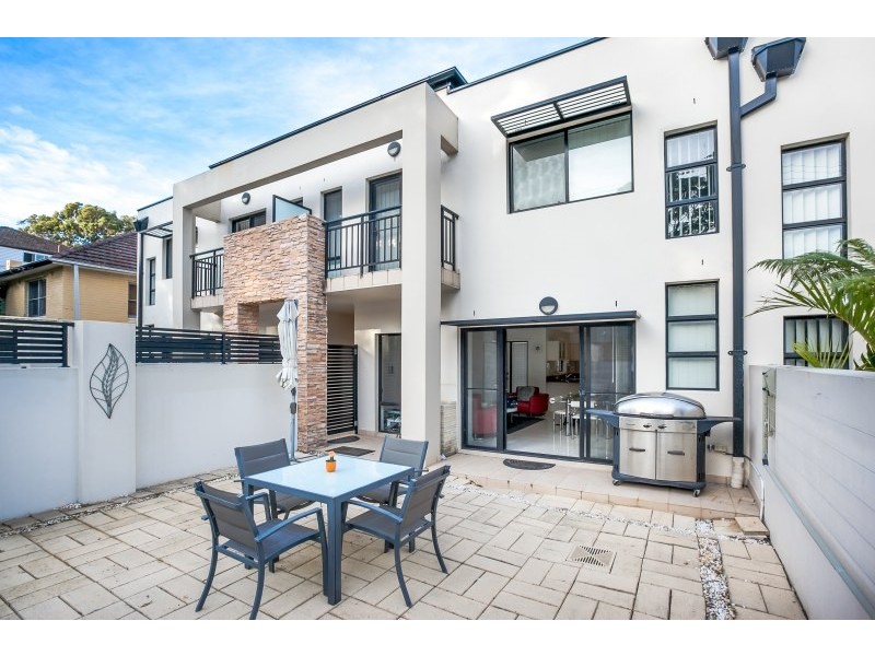 4/8-12 Taylor Close, Miranda NSW 2228