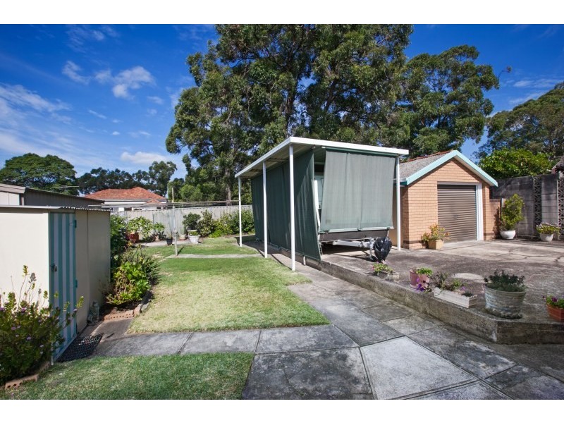 24 Durbar Avenue, Kirrawee NSW 2232