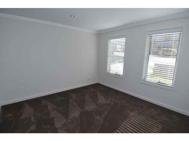 126 Anzac Avenue, Engadine NSW 2233