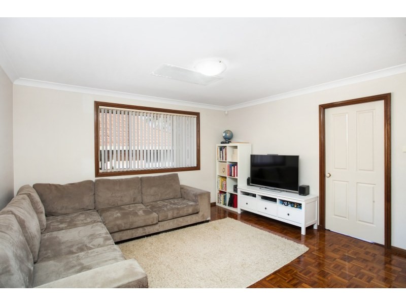 1 Evans Street, Como NSW 2226