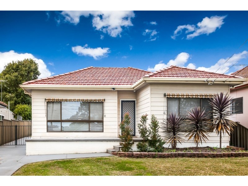 30 Auburn Street, Sutherland NSW 2232