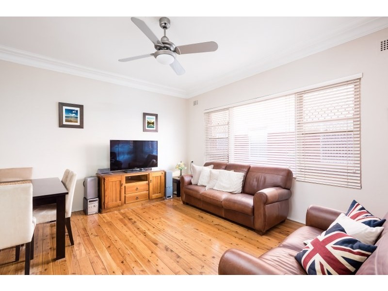 2/148 The Grand Parade, Monterey NSW 2217