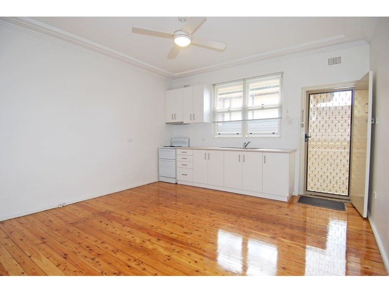 2/54 Burraneer Bay Road, Woolooware NSW 2230