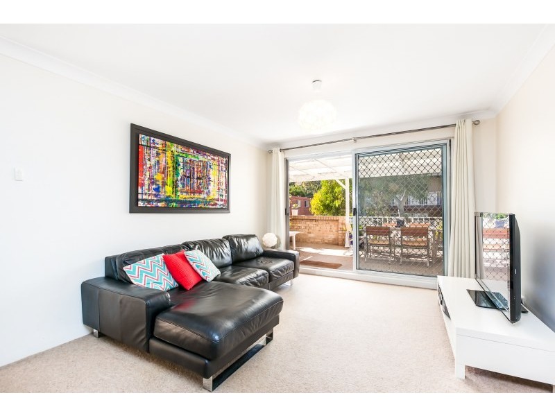 2/4-6 Railway Crescent, Jannali NSW 2226