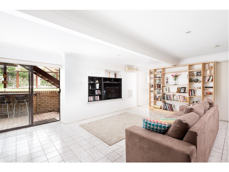 24 Van Buren Circuit, Bonnet Bay NSW 2226