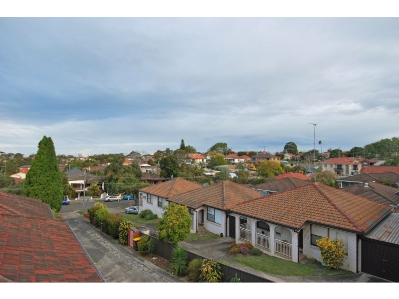 4/18 Connemarra Street, Bexley NSW 2207