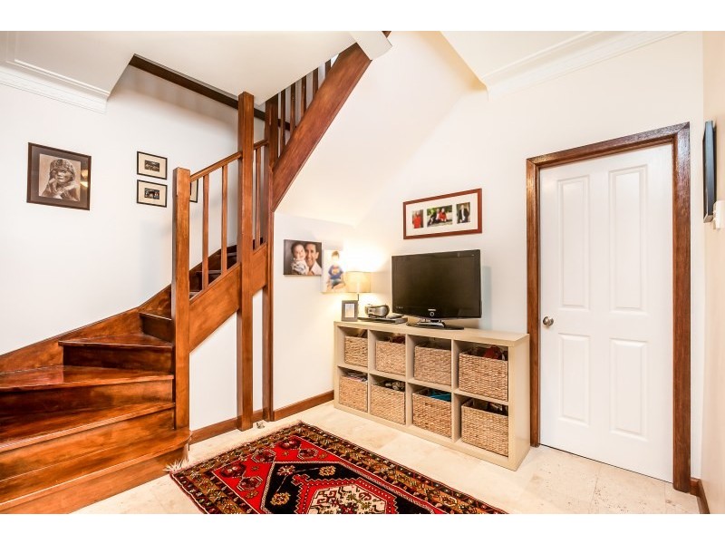 19 Loves Avenue, Oyster Bay NSW 2225