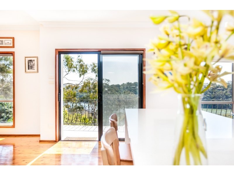 42 Central Avenue, Como NSW 2226