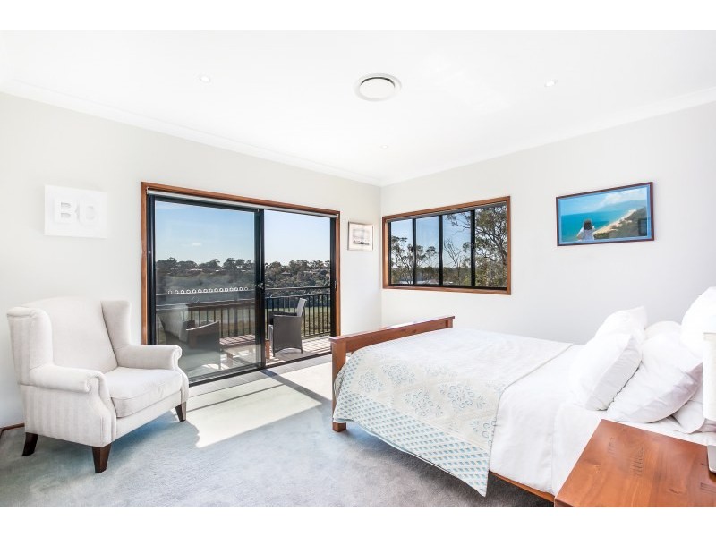 42 Central Avenue, Como NSW 2226