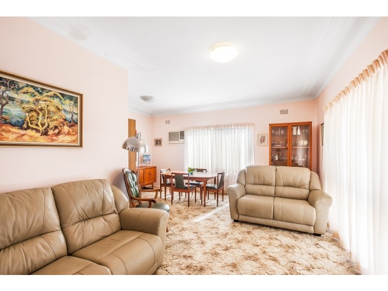 4 Uralba Avenue, Caringbah South NSW 2229