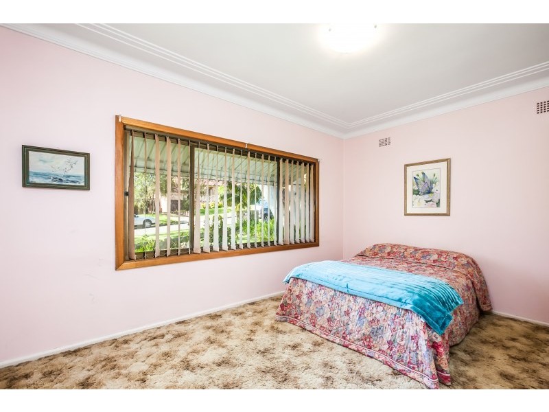 4 Uralba Avenue, Caringbah South NSW 2229