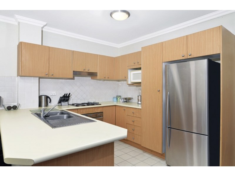 2/16 Gibbs Street, Miranda NSW 2228