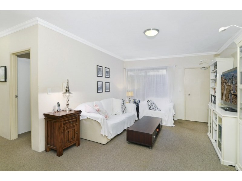 2/16 Gibbs Street, Miranda NSW 2228