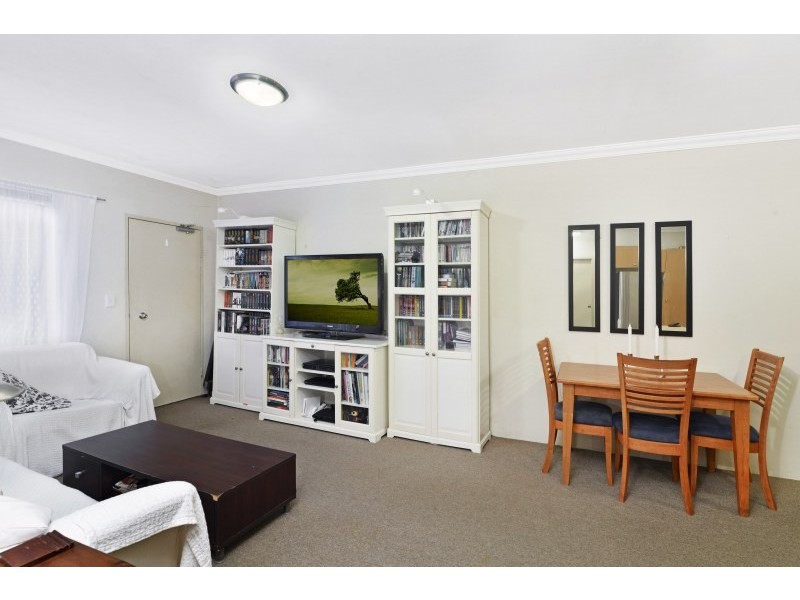 2/16 Gibbs Street, Miranda NSW 2228